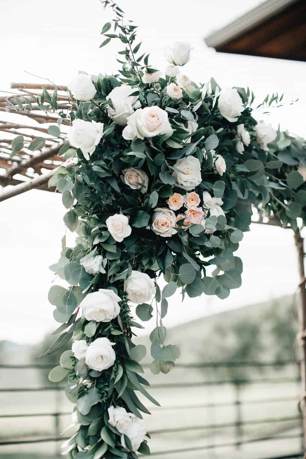 Ultra Romantic Oregon Wine Country Wedding | Taylor'd Events Group | Bethany Small Photography 
